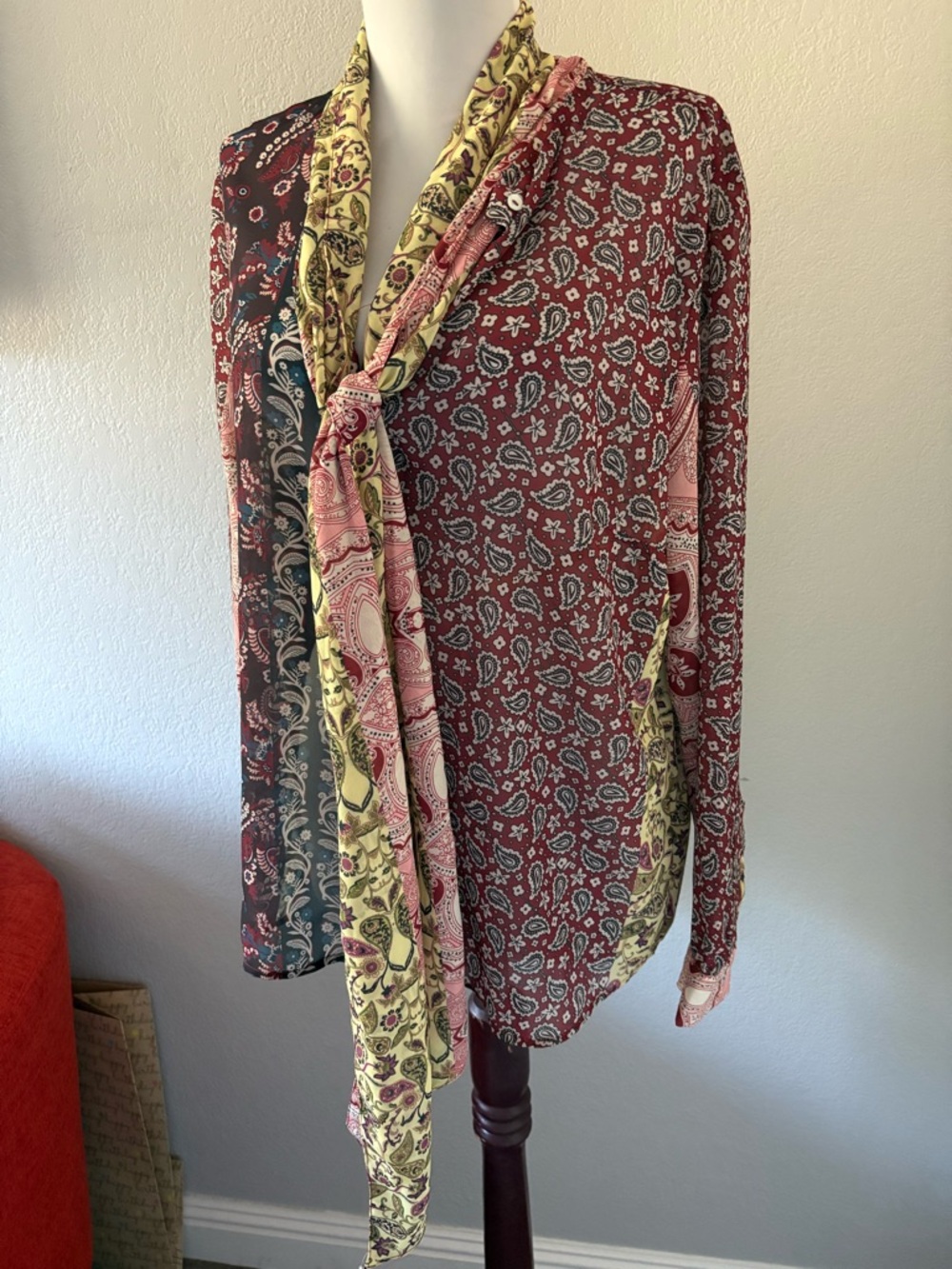 Soft surroundings patchwork paisley print tie neck blouse size M